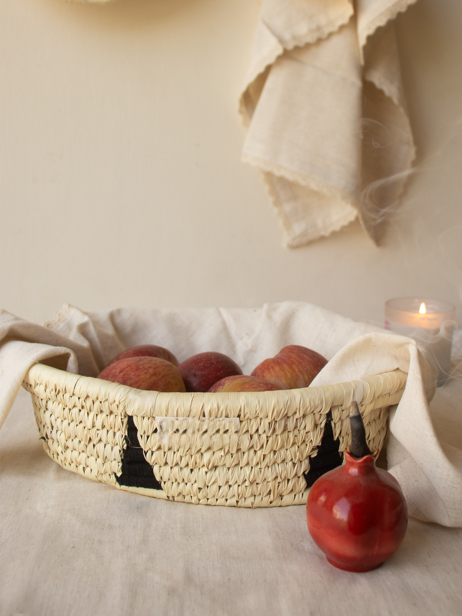 Date Palm Basket – Handwoven Natural Storage Tray